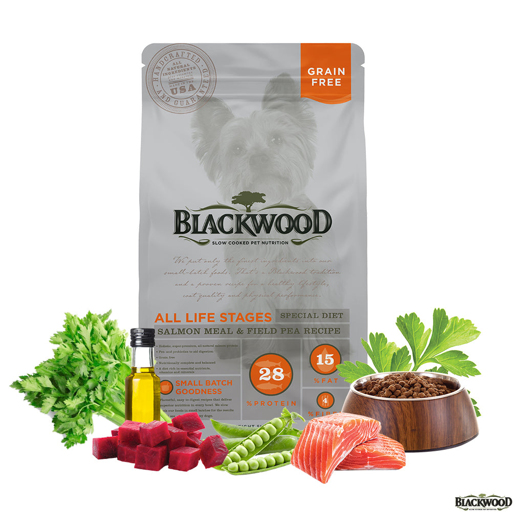 bulto de alimento libre de granos blackwood para perro con salmón, chícharos, betabel, apio, perejil, etc.